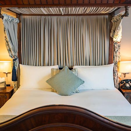The Red Lion Hotel Hillingdon Ngoại thất bức ảnh