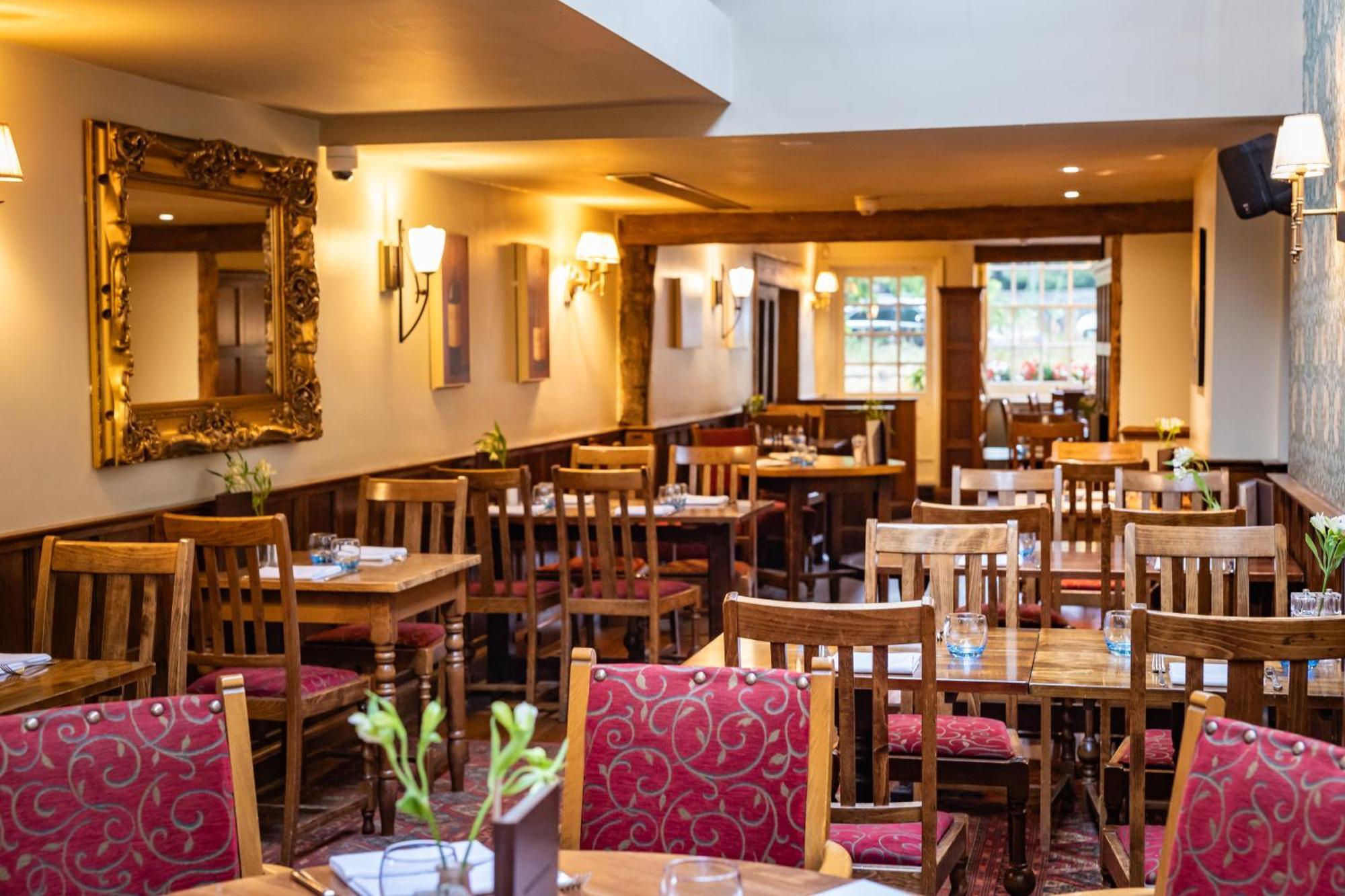The Red Lion Hotel Hillingdon Ngoại thất bức ảnh