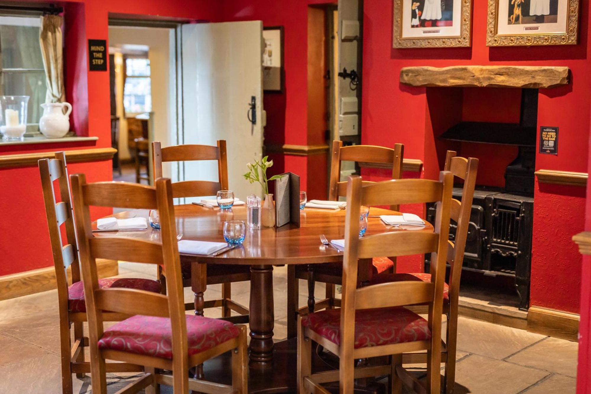 The Red Lion Hotel Hillingdon Ngoại thất bức ảnh