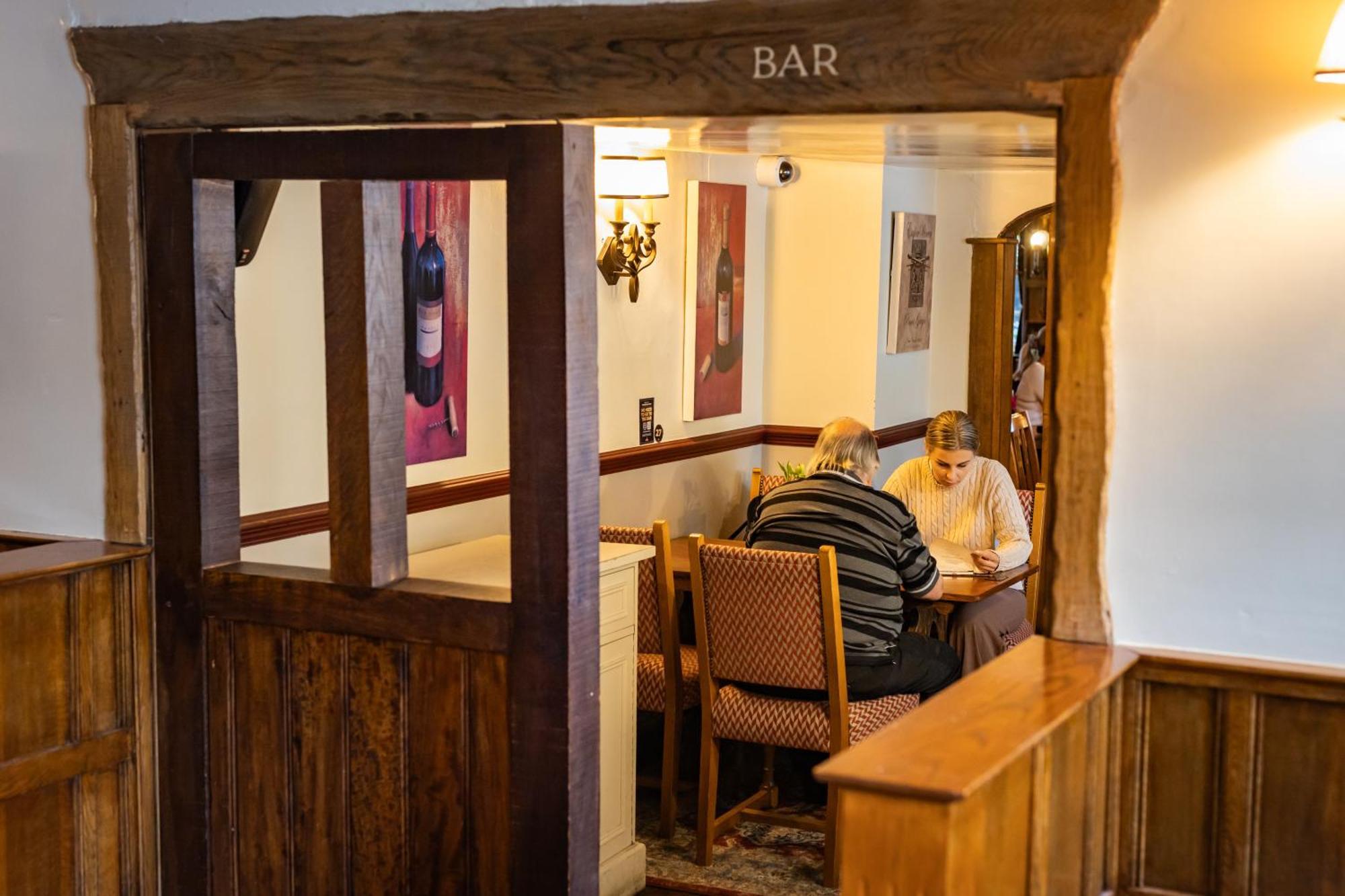 The Red Lion Hotel Hillingdon Ngoại thất bức ảnh