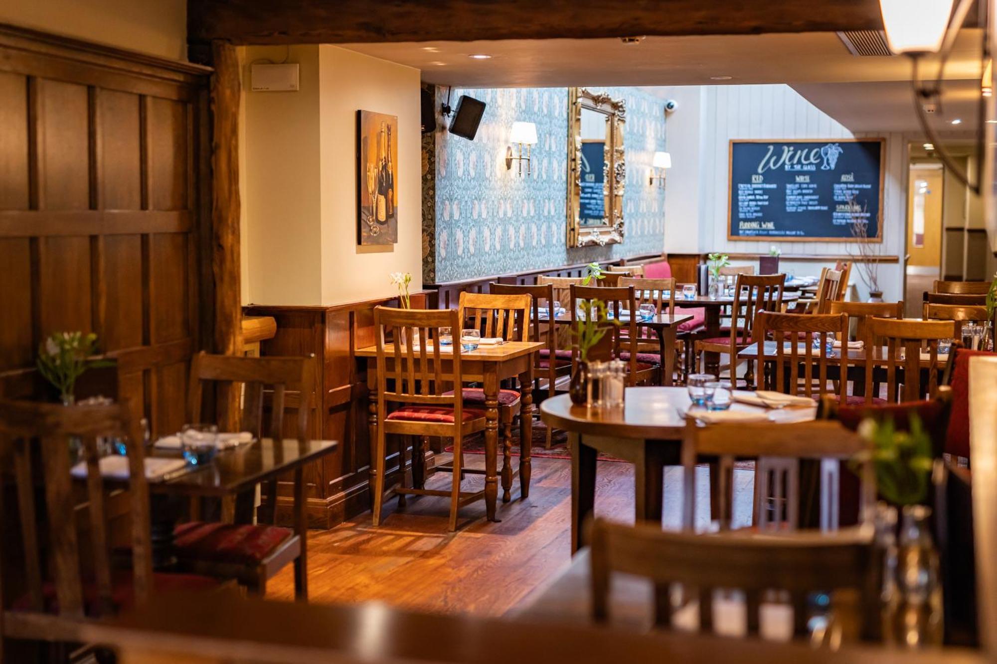 The Red Lion Hotel Hillingdon Ngoại thất bức ảnh